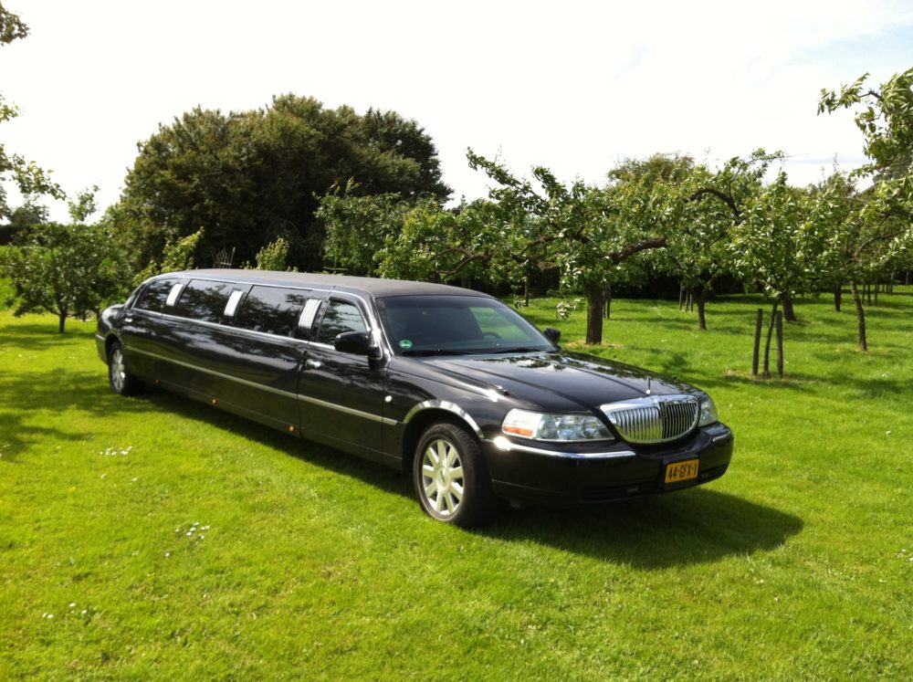 Zwarte Lincoln limousine Zwarte Lincoln limousine huren